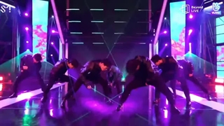 اجرای آهنگ های Sign و Damage و Gravity  شیومین اکسو EXO Xiumin On Xiuweet time