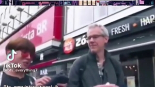 ادرس گرفتن از یک خاجی (بی  تی اس)