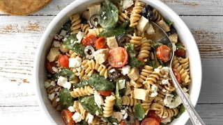 پاستای مرغ و اسفناج