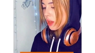 وقتی یه روز بدون ارایش میرم بیرون...پسرای بیرون:/