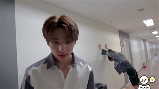 قسمت 16 برنامه SKZ Talker ( استری کیدز ) با زیرنویس فارسی چسبیده