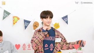 قسمت سوم برنامه Playful Boy با حضور اعضای استری کیدز با زیرنویس انلاین فارسی