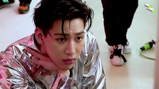 پشت صحنه عسکبرداری بم بم برای کمپانی ABYSS + زیرنویس فارسی چسبیده