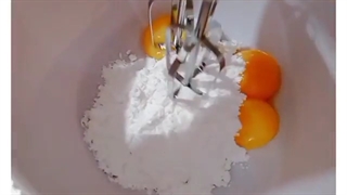 شیرینی پفکی گردویی