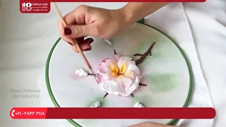 آموزش روبان دوزی شکوفه بر روی پارچه و نحوه رنگ آمیزی آن