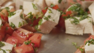 طرز تهیه و دستور پخت اسپاگتی مرغ و ریحان - غذاپز