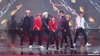 اجرای آهنگ Mic drop از BTS در جشنواره K-pop world 2017