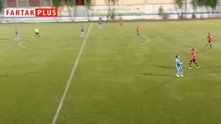 صحنه دعوای شدید بین دو بازیکن خودی