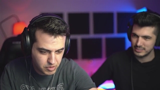 چالش سعی کن نخندی با فرشاد سایلنت و آریا کئوکسر:::طنز