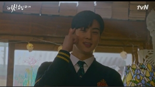 *کسی ک دوسِت داره همونیه ک همیشه هر کاری میکنه تا لبخندو ب لبات بیاره*