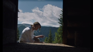 دانلود کامل فیلم داستانی درام سرزمین Land 2021