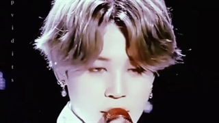 دلیل اینکه هنوز به زندگی ادامه میدم تو هستی:)