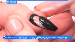 طراحی ناخن های دست و پا با لاک ناخن اکلیلی