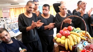 حال و هوای شاد در طولانی ترین شب سال در خیریه