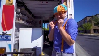 بلیپی در بازدید از بستنی فروشی - آموزش درباره شمردن و ریاضی ساده برای کودکان