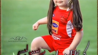 اوهه اوهه اوههه پرپولیسس قهرمان شدهه خدا میدونه که حقشه به لطفه یزدانو بچه ها پرسپولیس قهرمانن شدههه پرسپولیس قهرمان شده