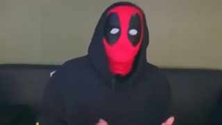 بنگ چان عضو استری کیدز،آهنگ Butter رو هنگام لایو خودش پخش کرده و با اون رقصیده و همچنین گفته که عاشق گوش دادن به این آهنگ هستش