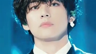 15.تهیونگ زیباترین آیدل^^❤️