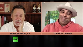 راسل پیترز به کمدین ها محلی می دهد تا آزادانه با پادکست «لغو شده فرهنگی» صحبت کنند