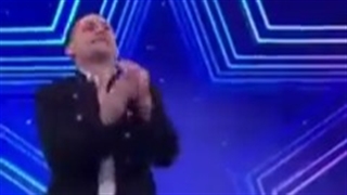 این شعبده بازکارهایی کردکه تاحالا کسی موفق به انجامش نشده بود! فقط چهره متعجب ومتحیر داوران را ببینید