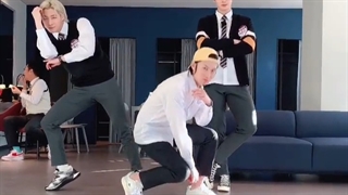 تیک تاک استرو با مونبین، اونوو و هیچول عضو سوپر جونیور درحال رقصیدن با چالش ONE