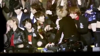 ʙᴛꜱ و ʙʟᴀᴄᴋᴘɪɴᴋ نباید یه جا با هم بیفتن :/!