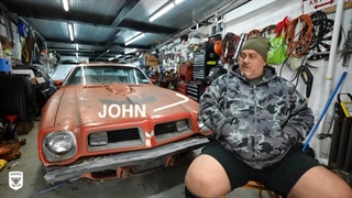 شستن کثیف ترین خودروی جهان بعد از 20 سال