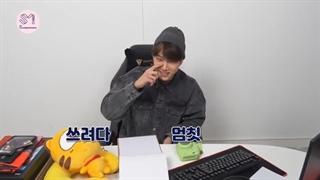 اپدیت جدید SM:کای چقد تو نقاشی خوبه(همراه با جاذبه های خنگ بازیش)