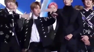 بکهیون و ته ته باهم من مرگ