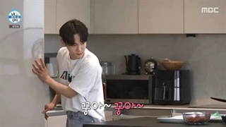 برنامه I Live Alone قسمت 398 با حضور تمین و کی SHINEE + زیرنویس فارسی آنلاین