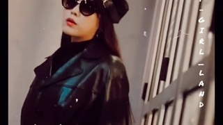 تو سلبریتی منی :)!