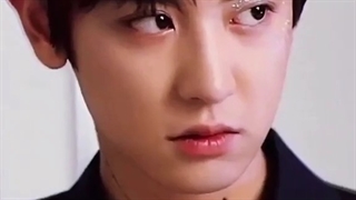 اکسوال ها کامبک ساعت1:30 هست♡♡ حیف که سوهو وچن نیستن☆♡☆♡☆♡