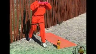 تمرین با کش بدنسازی برای تقویت عضلات پایین تنه