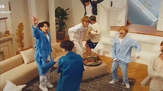 فقط به تهیونگ بنگرید!