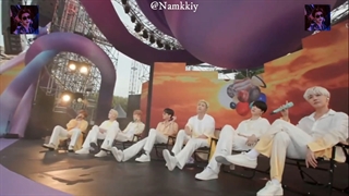 اجرای اهنگ Moving on در روز اول BTS MUSTER SOWOOZOO