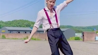 آپدیت Tik Tok بم بم با چالش رقص آهنگ riBBon