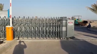 راهبند آکاردئونی برقی شرکت آپامه صنعت