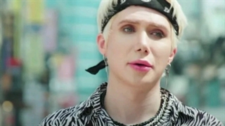 *خبر مهم *یک اینفلوئنسر انگلیسی جراحی پلاستیک کرد تا شبیه اعضای BTS باشد. +توضیحات