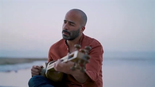 دانلود موزیک ویدیو جدید میلاد درخشانی به نام شراب شیراز