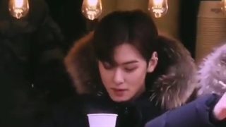 چالش RA.RA میکس از cha eun woo با آهنگ های Ava Max