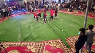 اجرای 8 نفره زیبای گروه باوَند در عروسی کرمانجی