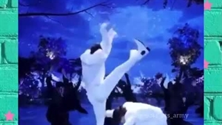 شنیده شده مود آرمیا بعد از این صحنه به صورت متوالی تا به امروز در همین حاله