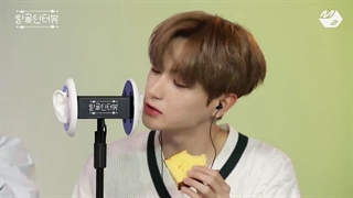 برنامه ASMR) , Tingle INTERVIEW)  با حضور هیونجه و سونوو (The Boyz) + زیرنویس فارسی