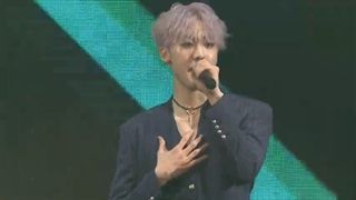 کنسرت پرانرژی استرو__اجرای اهنگyou smile