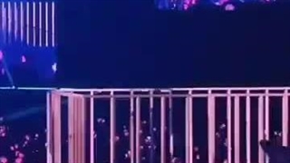 برای همتون رفتن به کنسرت دختراموو ارزو میکنم:)سالگرد7سالگی مبارکک