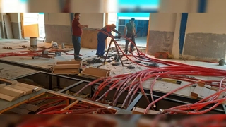 انشعاب پست طراح اجرا پیمانکار ساخت پست نصب تابلو ترانس ترانسفورماتور احداث برآورد قیمت نیروگاه برق تجدید پذیر خورشیدی در کویر