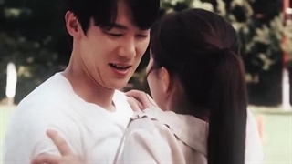 جوری که نگرانش بود و برای از دست دادنش ترسیده بود و بغض کرده بود>>>شوهری که تو هستی بک سااون:)