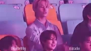 کی نیکی رو از استیج اورده پایین؟!.......