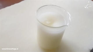 رنگ و کیفیت وازلین تولید شده در رز شیمی