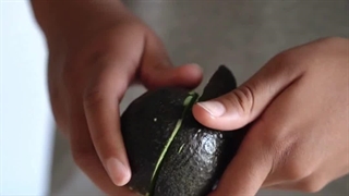 Is avocado Help To  helping skin glowing?